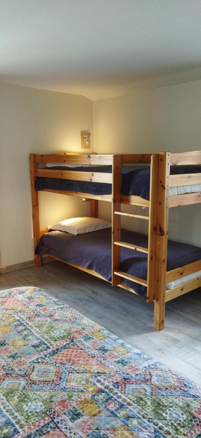 La Maison des Escargots Blanzay Chambre photo