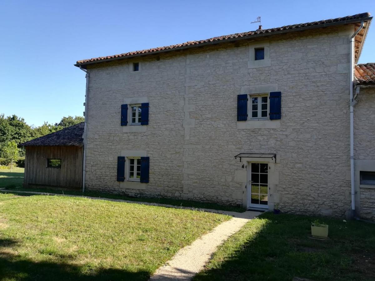 La Maison des Escargots Blanzay Extérieur photo